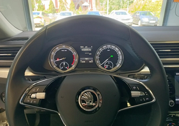 Skoda Superb cena 119900 przebieg: 113122, rok produkcji 2021 z Jastrzębie-Zdrój małe 497